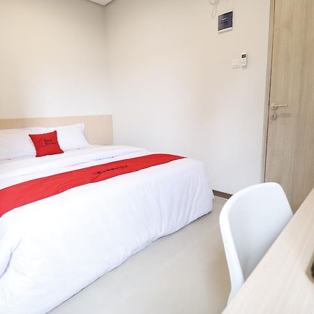 Reddoorz Plus Near Mall Pondok Indah Jakarta Ngoại thất bức ảnh